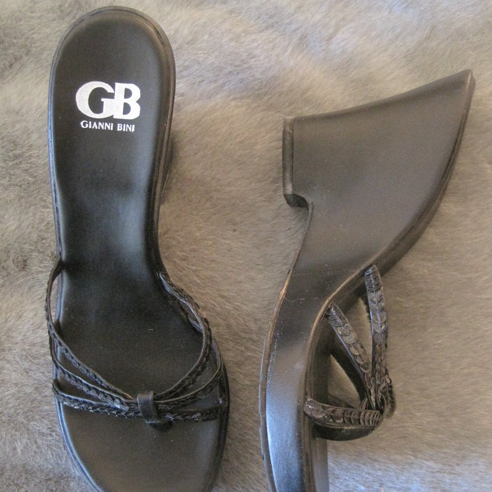 GIANNI BINI BLACK SEQUIN STRAPPY WEDGE HEELS 9.5 - Picture 3 of 6